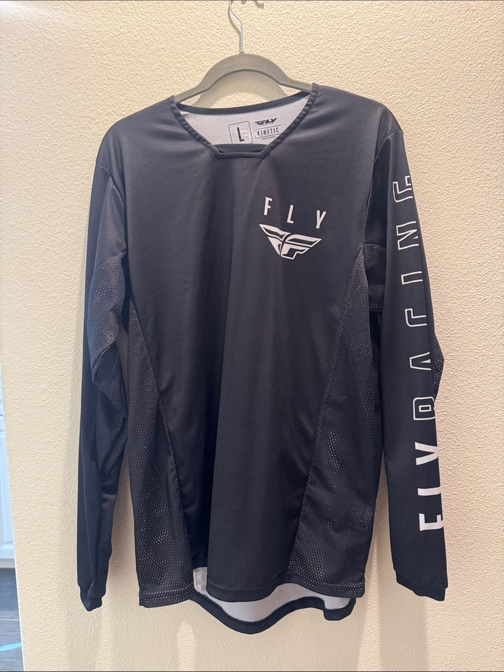 Women’s racing shirt